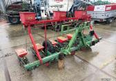 Accord 6 rij bietenzaaimachine met granulaat strooier