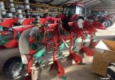 Kverneland 3300 S vario met steenbeveiliging  150 ha geploegd